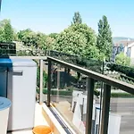 Eden Escape - Private Parking, Kingsize, Quiet * Cluj-Napoca