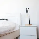 Eden Escape - Private Parking, Kingsize, Quiet * Cluj-Napoca