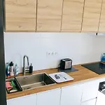 Eden Escape - Private Parking, Kingsize, Quiet דירה