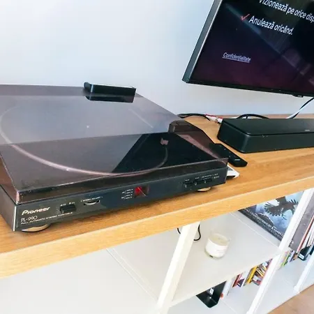 Eden Escape Apartment *