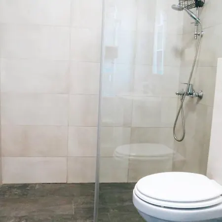 Apartament Eden Escape - Private Parking, Kingsize, Quiet