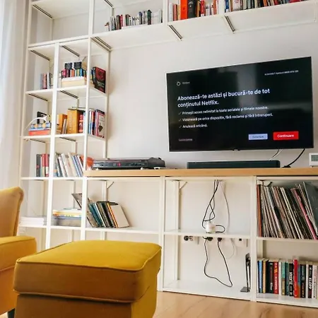 Eden Escape Apartment